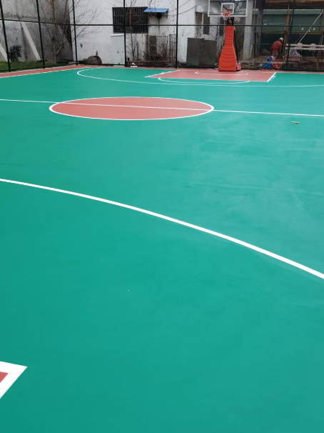 响水 球场长期使用易出现地面开裂